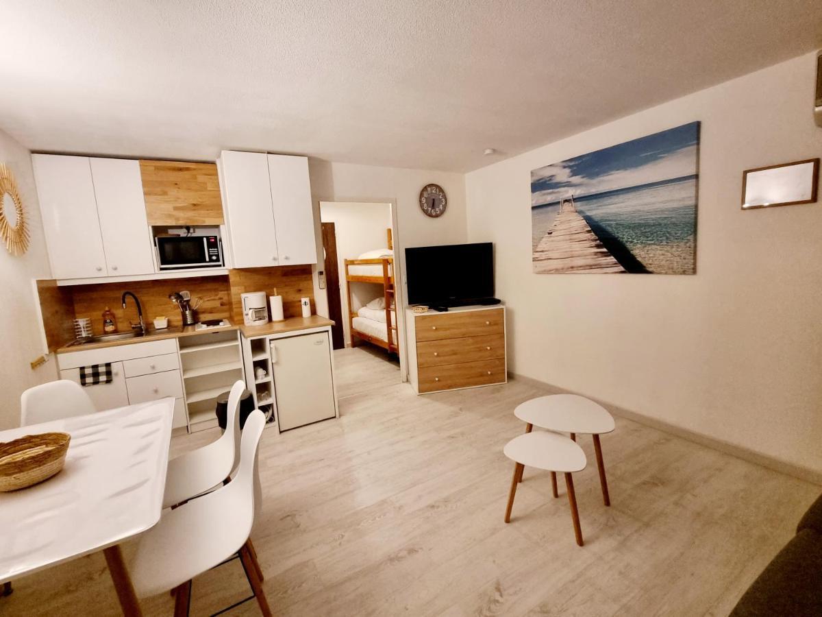100 M De La Plage - Les Cigales De Mer - Studio Cabine - Parking Le Grau-du-Roi Exteriör bild
